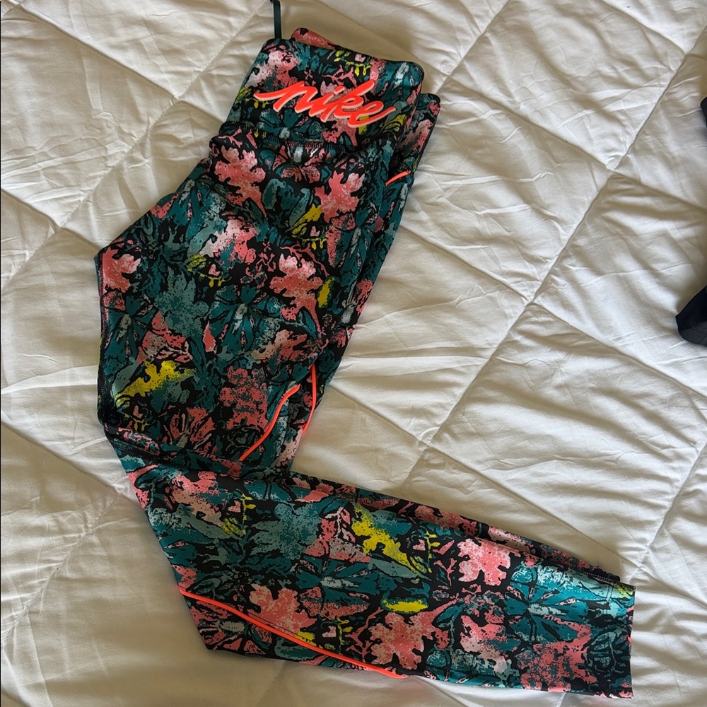 Nike Multicolor Floral Running Leggings